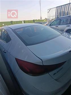هیوندای ئەلەنترا
